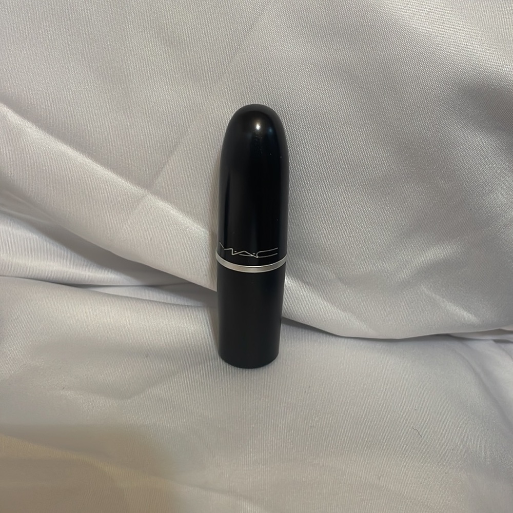 MAC COSMETICS RUBY WOO LIPSTICKS - Picture 3 of 4